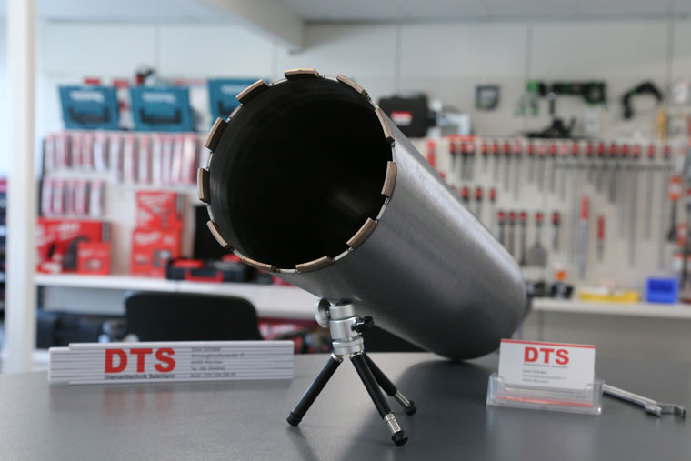 Diamantenwerkzeuge - DTS Diamant- und Befestigungstechnik in München Nahaufnahme Diamantbohrzylinder